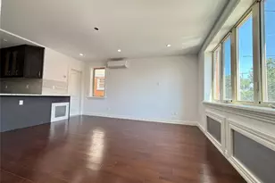 9-24 129th St, College Point, NY 11356 - Photo 3