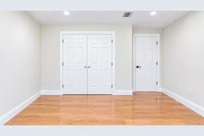 15 Coachman Lane, Levittown, NY 11756 - Photo 11