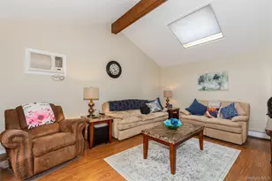 2769 Pond Rd, Ronkonkoma, NY 11779 - Photo 11