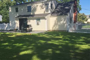 22 Starfire Dr, Centereach, NY 11720 - Photo 37