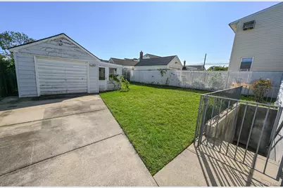 1087 Esther Street, Franklin Square, NY 11010 - Photo 21