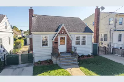 1087 Esther Street, Franklin Square, NY 11010 - Photo 25