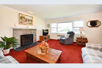 211 Wellington Road, Garden City, NY 11530 - Photo 3