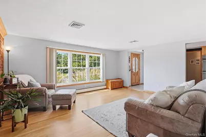 83 Harth Drive, New Windsor, NY 12553 - Photo 3