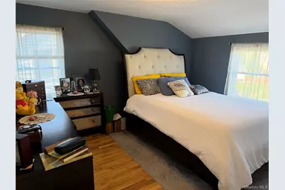 222 Colonial Avenue #2nd Fl, Williston Park, NY 11596 - Photo 17