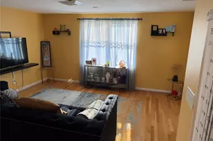 222 Colonial Ave, Williston Park, NY 11596 - Photo 5