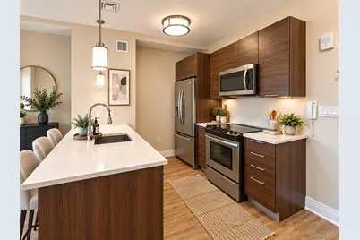 701 Ridge Hill Boulevard #4C, Yonkers, NY 10710 - Photo 3