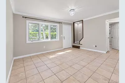 1065 Udall Road, Bay Shore, NY 11706 - Photo 5
