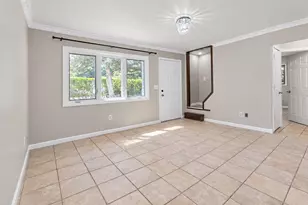 1065 Udall Rd, Bay Shore, NY 11706 - Photo 5