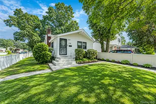 276 Deauville Blvd, Copiague, NY 11726 - Photo 37