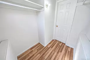 276 Deauville Blvd, Copiague, NY 11726 - Photo 19