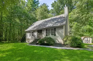 129 Dubois St, Pine Bush, NY 12566 - Photo 5