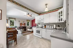 66 Randolph Rd, White Plains, NY 10607 - Photo 7