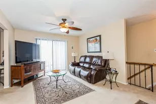 6 Cambridge Dr W, Copiague, NY 11726 - Photo 7