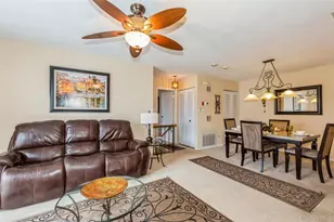 6 Cambridge Dr W, Copiague, NY 11726 - Photo 5