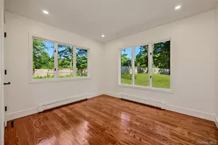 7 Berkshire Ct, Huntington Station, NY 11746 - Photo 33