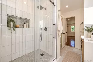 7 Berkshire Ct, Huntington Station, NY 11746 - Photo 27