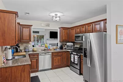 1 Pidgeon Court, Manorville, NY 11949 - Photo 11