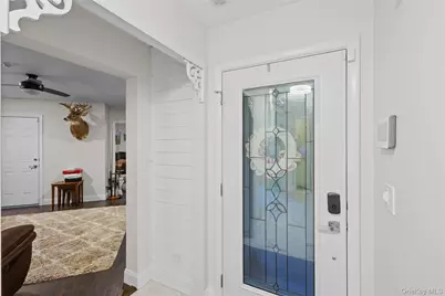 1 Pidgeon Court, Manorville, NY 11949 - Photo 5
