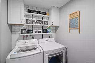 1 Pidgeon Ct, Manorville, NY 11949 - Photo 37