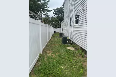 142 Green Street, Valley Stream, NY 11580 - Photo 9