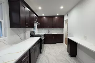 142 Green St, Valley Stream, NY 11580 - Photo 3