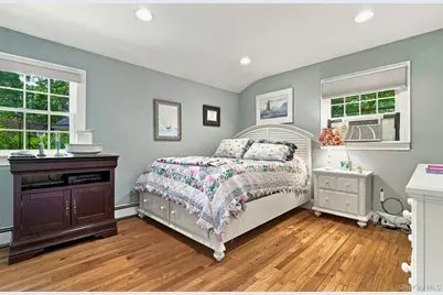 25 W Scudder Place, Northport, NY 11768 - Photo 23