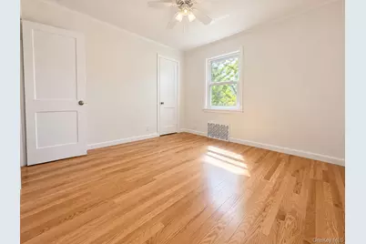 60 Topland Road, White Plains, NY 10605 - Photo 13