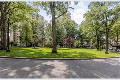 8 Fordham Oval #16B, Bronx, NY 10468 - Photo 27