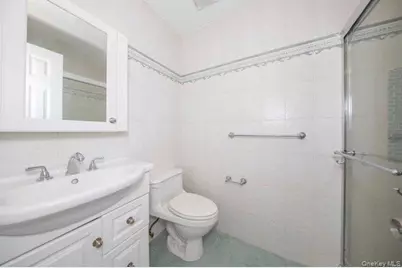 24 Wood Lane, Levittown, NY 11756 - Photo 9