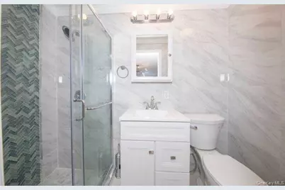 24 Wood Lane, Levittown, NY 11756 - Photo 3