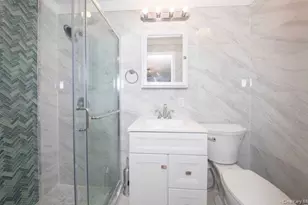 24 Wood Ln, Levittown, NY 11756 - Photo 3