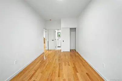 8605 91st Avenue, Woodhaven, NY 11421 - Photo 25