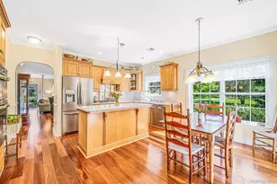 90 Golden Spruce Dr, Calverton, NY 11933 - Photo 17