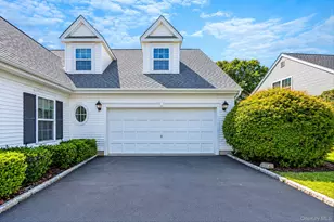 90 Golden Spruce Dr, Calverton, NY 11933 - Photo 3