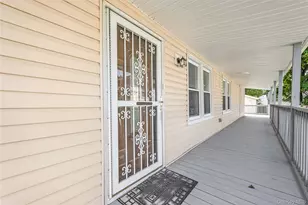 54 W Marshall St, Hempstead, NY 11550 - Photo 21