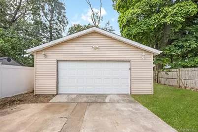 54 W Marshall Street, Hempstead, NY 11550 - Photo 27