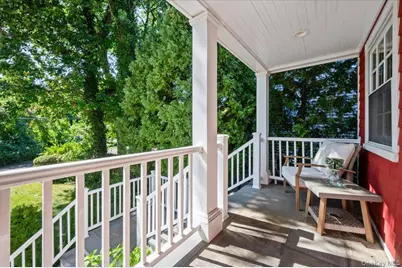 10 E Brookside Drive, Larchmont, NY 10538 - Photo 3