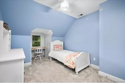 10 E Brookside Drive, Larchmont, NY 10538 - Photo 27