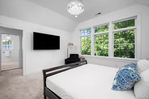 10 E Brookside Dr, Larchmont, NY 10538 - Photo 19