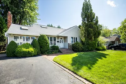 10 Seneca Drive, Massapequa, NY 11758 - Photo 3