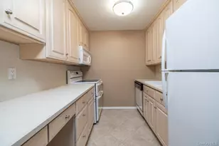 90 South Park, Rockville Centre, NY 11570 - Photo 13