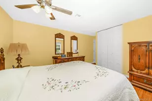 330 Brownfield Dr, Ridge, NY 11961 - Photo 15