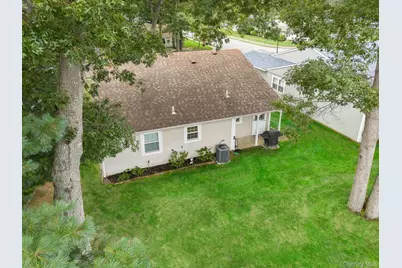 330 Brownfield Drive, Ridge, NY 11961 - Photo 35