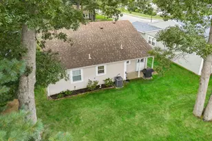 330 Brownfield Dr, Ridge, NY 11961 - Photo 35