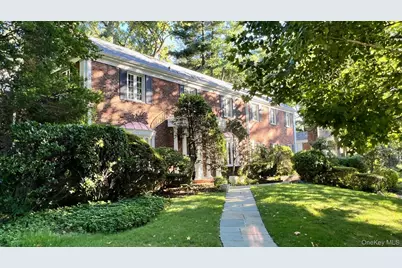 9 Dorset Road, Great Neck, NY 11020 - Photo 1