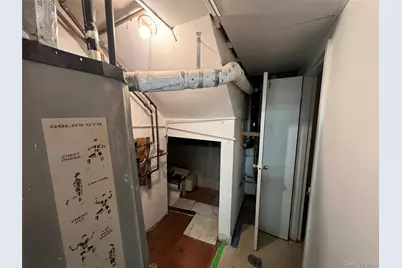 4306 Main Street #Basement, Flushing, NY 11355 - Photo 11