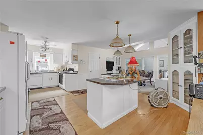 20 Old Route 25A, Northport, NY 11768 - Photo 11