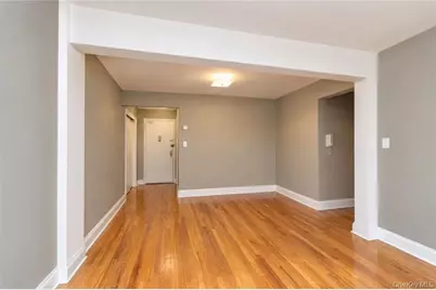 84-01 Main Street #429, Briarwood, NY 11435 - Photo 5