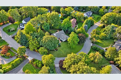 6 Cedarfield Terrace, Saint James, NY 11780 - Photo 3